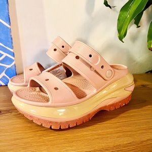 CROCS mega crush sandals in pink clay